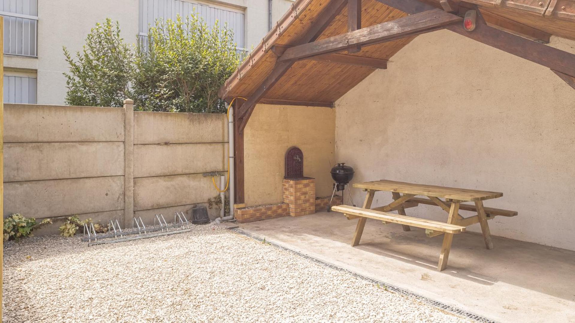 Bonappart 4 - Charme Napoleonien & Confort Troyes Luaran gambar
